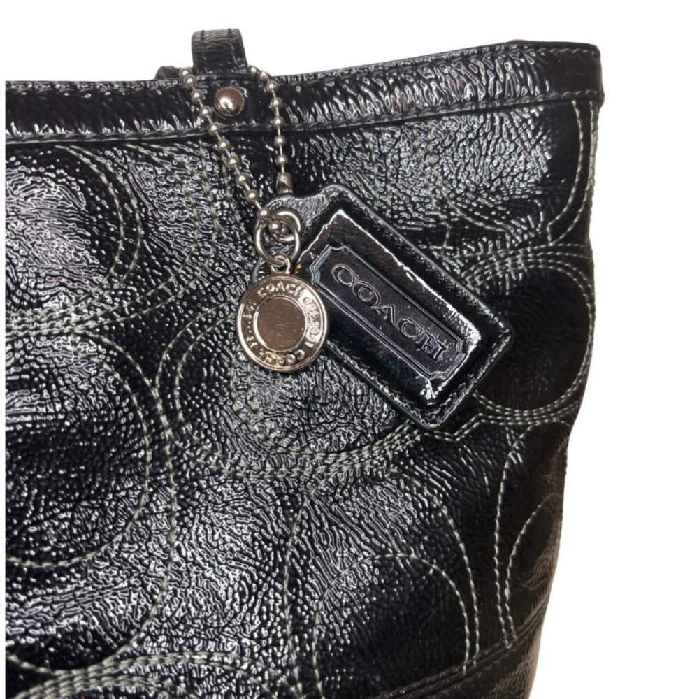 Coach Large Signature Black Patent Leather Shoulder Handbag - Picture 9 of 10